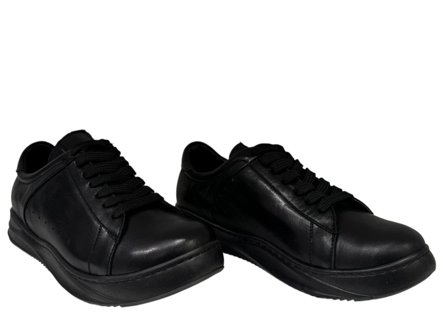 Valerie Low-Top Sneakers: Elevate Your Everyday Style - J-bloomshoes